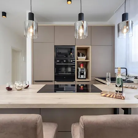 Sanja Holiday home *